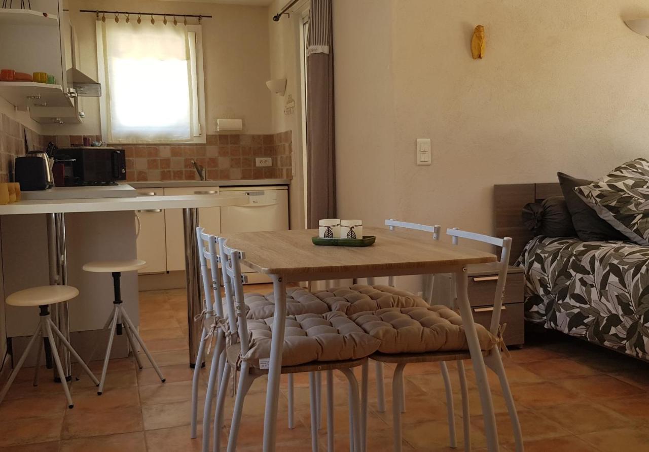 Gémenos Studio Independant A La Villa Garlaban 3 Etoiles מראה חיצוני תמונה