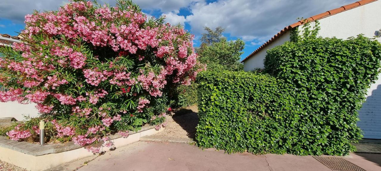 Gémenos Studio Independant A La Villa Garlaban 3 Etoiles מראה חיצוני תמונה