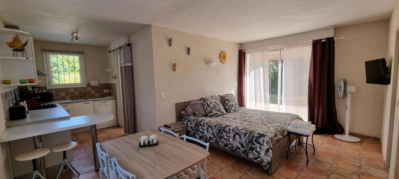 Gémenos Studio Independant A La Villa Garlaban 3 Etoiles מראה חיצוני תמונה