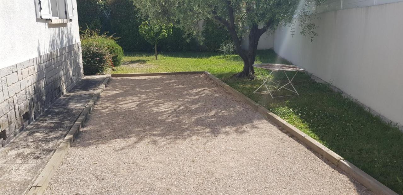 Gémenos Studio Independant A La Villa Garlaban 3 Etoiles מראה חיצוני תמונה