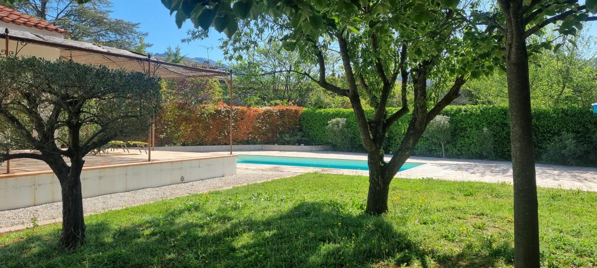 Gémenos Studio Independant A La Villa Garlaban 3 Etoiles מראה חיצוני תמונה